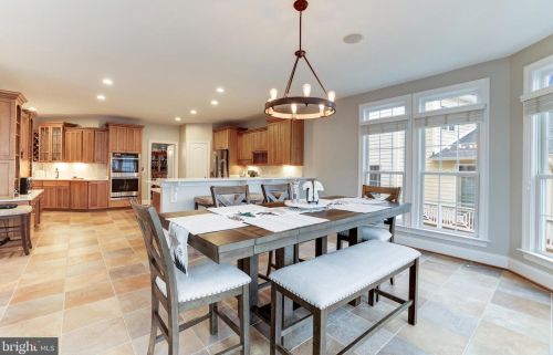 43331 Riverpoint Dr, Leesburg VA 20176-1296 exterior