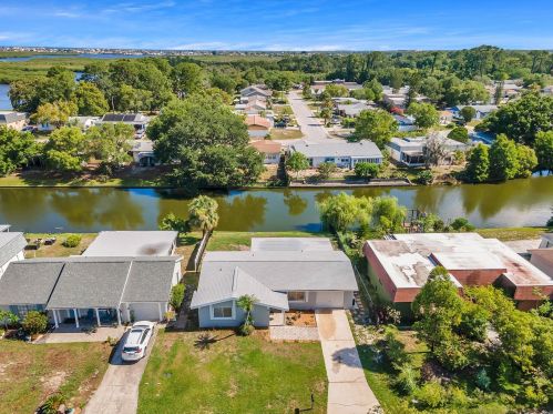 3823 Sail Dr, New Port Richey, FL 34652-5734