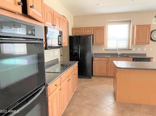 38245 Carolina Ave, San Tan Valley AZ  85140-5821 exterior