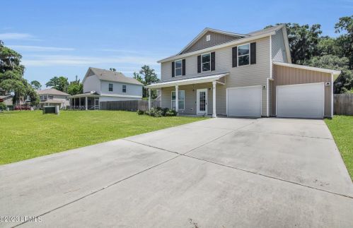 19 Wintergreen Dr, Beaufort, SC 29906-8992