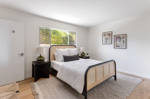 419 Flora Vis Dr, Santa Barbara CA 93109-1106 exterior