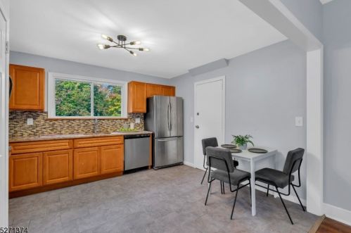 7 Tiffany Blvd, Newark NJ  07104-2415 exterior