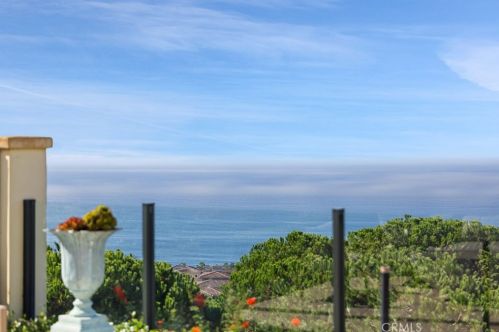 16 Sail Vis, Newport Beach, CA 92657-1808