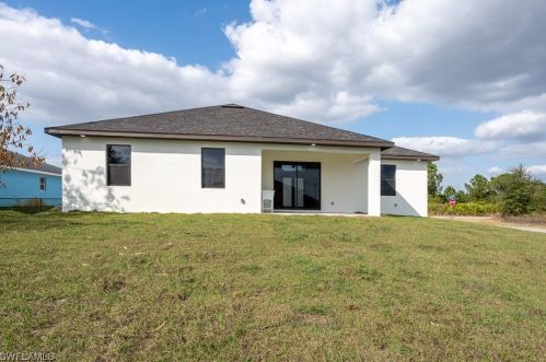 1007 Lee Ave, Lehigh Acres FL  33972-8313 exterior