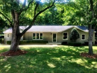 4841 Briarwood Dr, Nashville, TN 37211-4371