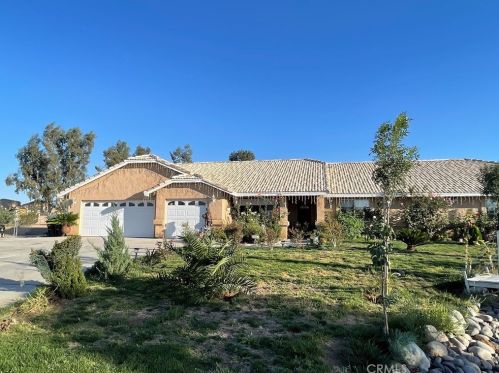 9985 Appleton St, Victorville CA  92392-1967 exterior