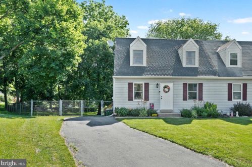 115 Turnbridge Dr, Lancaster, PA 17603-9585