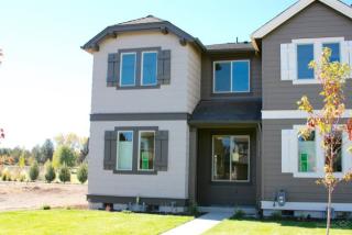 3351 28th St, Eagle Crest OR  97756-7566 exterior
