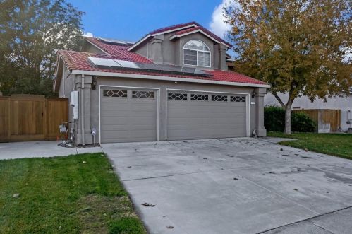 781 Bluff Dr, Los Banos CA  93635-5127 exterior