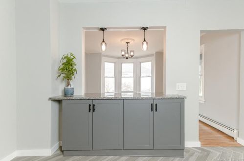 18 Leyden St, Putnam CT  06260-1718 exterior