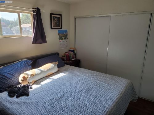 960 Folsom Ave, Hayward CA 94544-5700 exterior