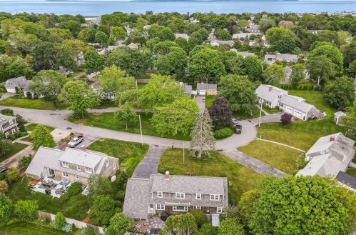 47 Counting House Way, Falmouth, MA 02540-2752