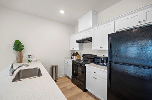 3610 Sealy St, Galveston TX 77550-4029 exterior