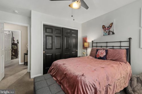 5344 Satterfield Dr, Woodbridge VA  22193-3408 exterior