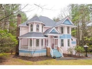 136 Woodhaven Dr, Hendersonville, NC 28739-9344