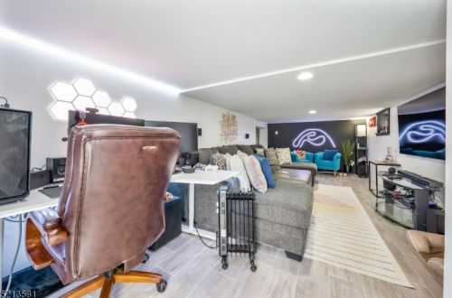 214 Sherman Ave, Roselle Park NJ  07204-2316 exterior