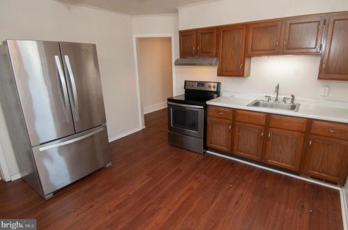 29 Schuylkill Ave, Norristown, PA 19403-3205
