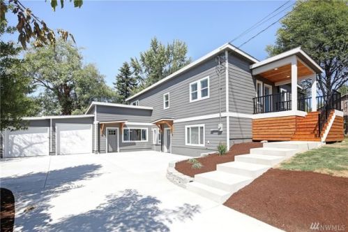 838 143rd St, Seattle, WA 98166-1558