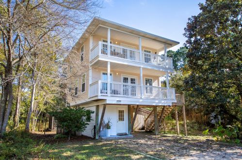 2623 Bay Grove Rd, Freeport, FL 32439-4886
