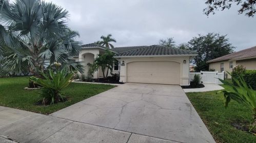 3486 Ocean Bluff Ct, Naples, FL 34120-4441