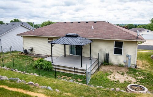 604 Brookstone Way, Watertown WI  53094-5902 exterior