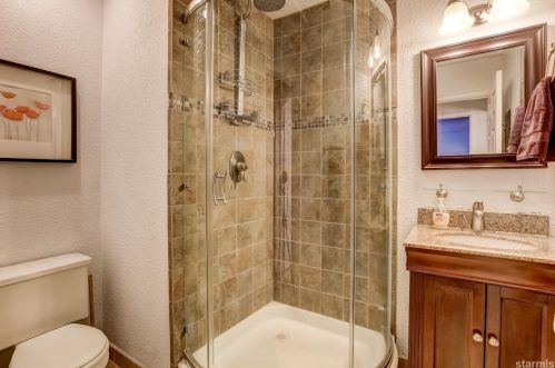 851 Los Angeles Ave, South Lake Tahoe CA  96150-2619 exterior