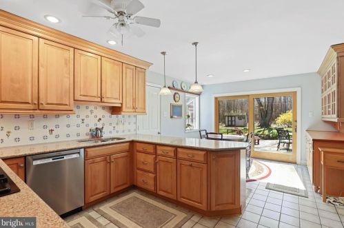 343 Richard Rd, Yardley PA  19067-1969 exterior