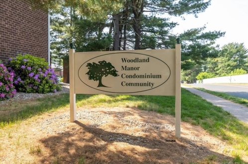 205 Homestead St, Manchester CT  06042-3066 exterior