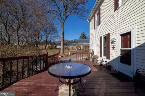 102 High St, Edinburg VA  22824-3084 exterior