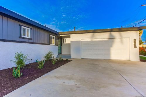 3862 Martha St, San Diego CA  92117-1817 exterior