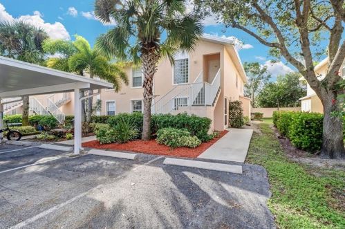 26698 Little John Ct, Bonita Springs, FL 34135-6378