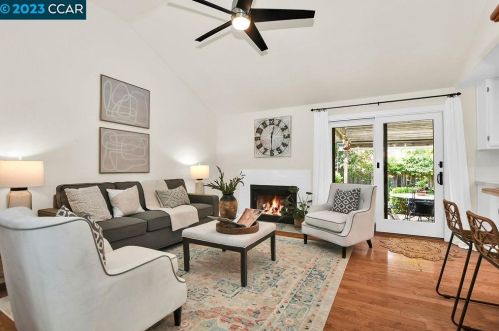 2563 Holly View Ct, Pacheco CA  94553-3457 exterior