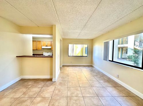 710 Meadows Cir, Boynton Beach FL  33436-8927 exterior
