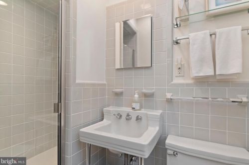 300 28th St, Camp Hill PA  17011-2801 exterior