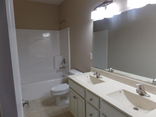 1323 Pekin Rd, Liberty Township OH  exterior