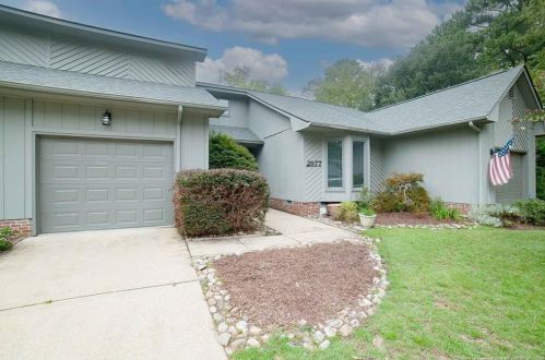 2977 Wedgeview Dr, Fayetteville, NC 28306-9712