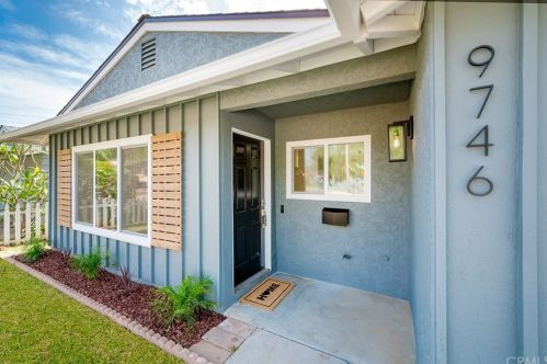 9746 Chestnut St, Lakeside CA  92040-4202 exterior