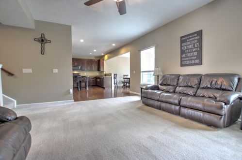 318 Patriot Ct, Liberty Township OH  45036 exterior