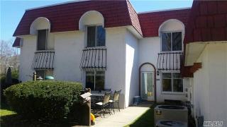 805 Blue Ridge Dr, Gordon Heights NY  11763-1205 exterior
