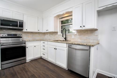 220 Lurline St, Fincastle, TX 75763-2512