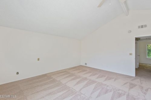 643 Dana Dr, Santa Paula CA  93060-1614 exterior