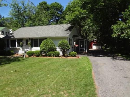 72 Salem St, Thomson, NY 12834-1126