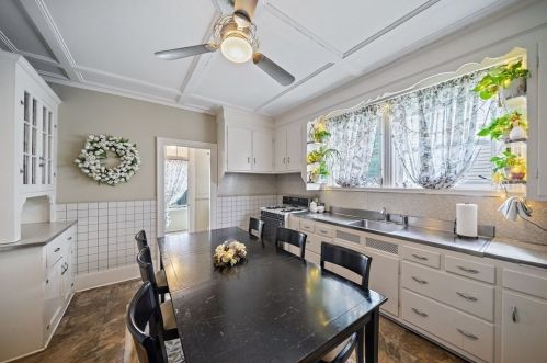 67 South Ave, Whitman, MA 02382-2023