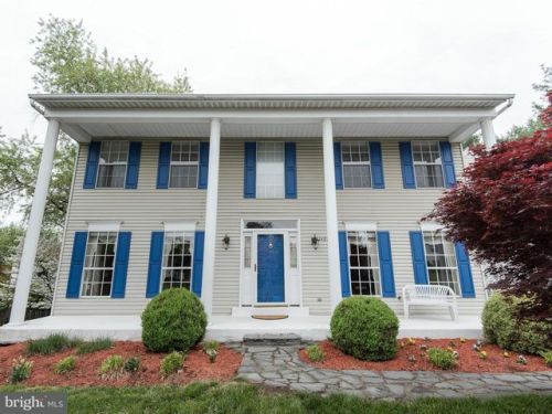 1407 Kingstream Dr, Herndon, VA 20170-2516