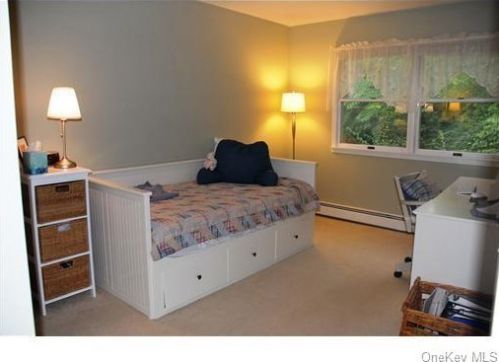 48 Heights Rd, Stony Point NY  10980-1538 exterior