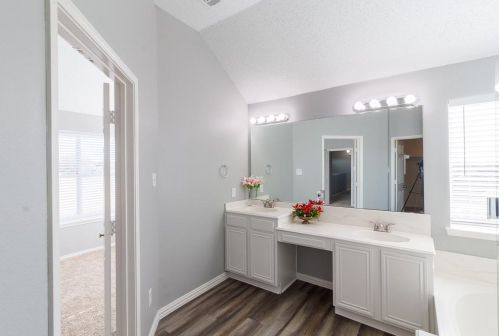 1301 Marken Ct, Carrollton TX  75007-1105 exterior