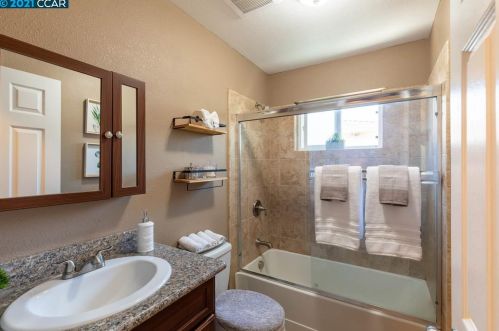 293 William Way, West Pittsburg CA  94565-4706 exterior