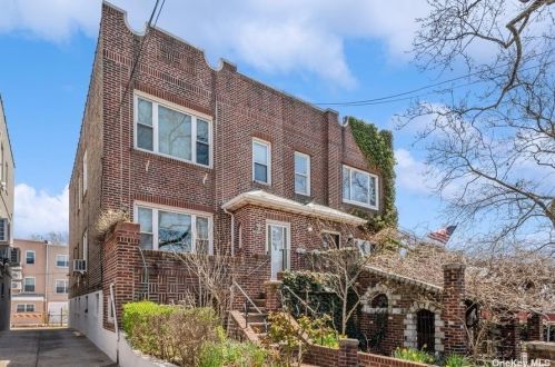 50-53 39th Pl, Long Island City, NY 11104-4204