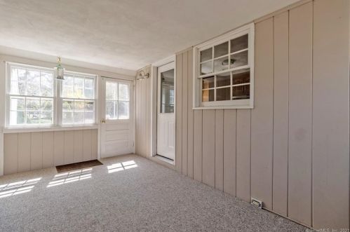 112 Helaine Rd, Manchester, CT 06042-3354