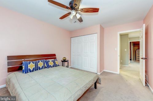 352 Winding Way, Norristown PA  19406-2633 exterior